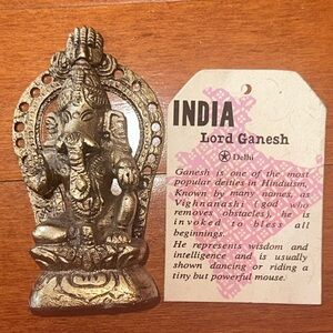 Gold Toned ( Small ) Lord Ganesh Statue with Felted Bottom for Scratch Proofing
